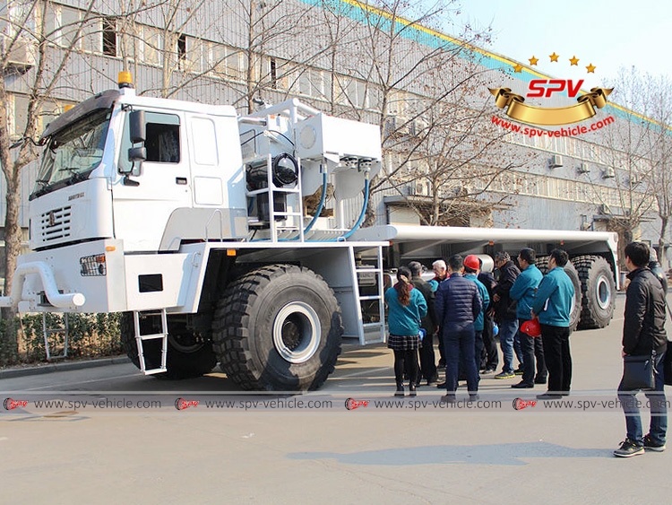 600 Hp Power Sinotruk Tractor Head-1